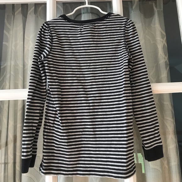 Gap size 6-7 black stripe long sleeve cotton tee in EUC. No defects, excellent! - Picture 3 of 5